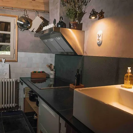 Fount Estremiero With Shared Wellness And Pool Apartment *