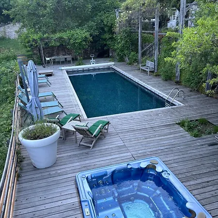Fount Estremiero With Shared Wellness And Pool Apartment *